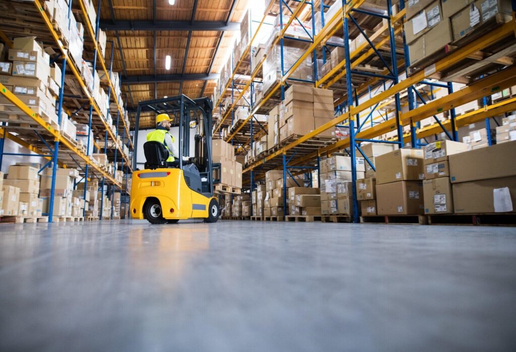 How to Leverage Supply Chain Data Analytics for a Warehouse Business